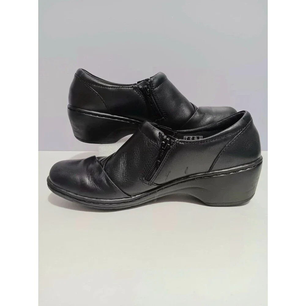 Clark's Black Leather Zip Up Loafer Women's Sz 8.5 M